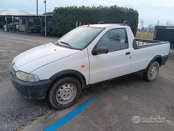 Fiat Strada 1.9 D leggere