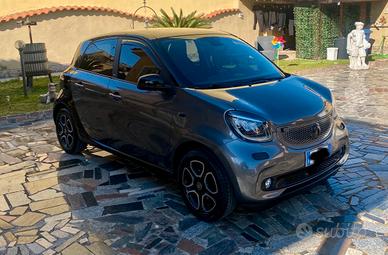 Smart 453 forfour twinamic Leggi