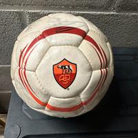 Pallone As Roma autografato