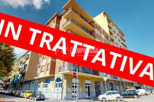 AMPIO QUADRILOCALE CON TRIPLA ESPOSIZIONE!