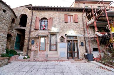 CASA DI CORTE A LAMPORECCHIO