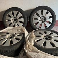 Cerchi in lega + gomme invernali Nexen