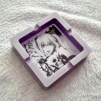 Posacenere Bianco/Viola di Misa Amane in Resina