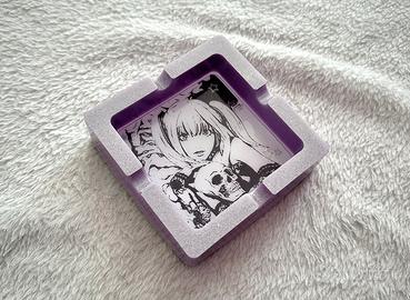 Posacenere Bianco/Viola di Misa Amane in Resina
