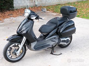 Beverly 500 anno 2003