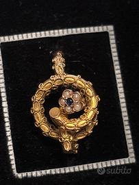 Anello vittoriano  in oro  15ct e zaffiro