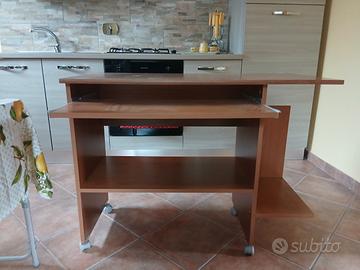 Scrivania x cameretta