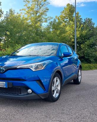 Toyota C-HR 1.8 Hybrid Active Blu Nebula