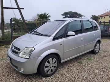 Opel Meriva 1.8 16V Cosmo