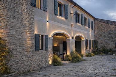 Rustico su due piani da ristrutturare