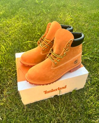 Stivaletti stile Timberland color wheat