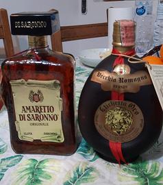 numero due bottiglie di liquore originale. Anni 19