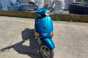 Vespa et 2 cc50