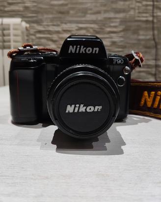 Nikon F90 + obiettivo Nikkor AF 35-70mm