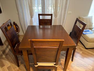 Tavolo in legno allungabile