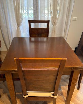 Tavolo in legno allungabile