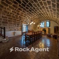 CASALE STORICO AD ALGHERO UN'OASI VERDE IN CITTA