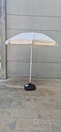 ombrellone da spiaggia con base