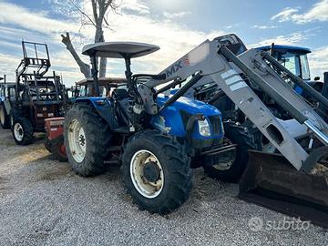 Trattore new holland tl80a+caricat