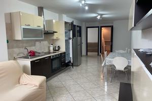 Assemini breve periodo da Febbraio