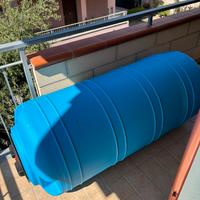 Serbatoio acqua compreso di elettropompa