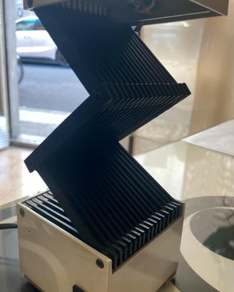 Lampada da tavolo a zig zag, Bilumen mod.Toy 1986
