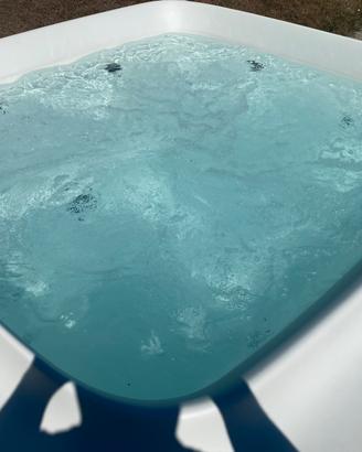 Jacuzzi originale idromassaggio  piscina del 2022