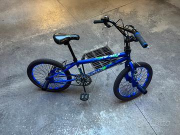 Bicicletta originale BMX blu