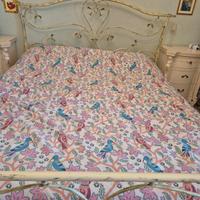 letto in ferro battuto dipinto a mano