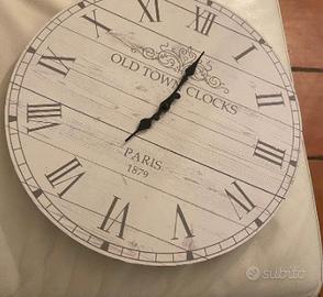 Orologio da parete bianco