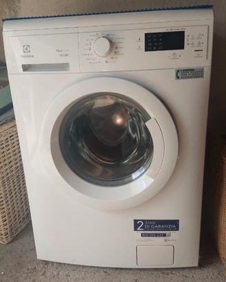 Lavatrice REX Electrolux Time Care 7kg.