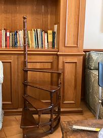 Scaletta per libreria