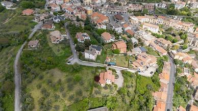 Terreno di 1743 m² a Poggio Moiano