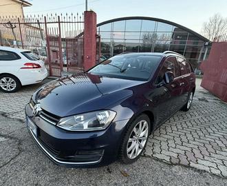 VOLKSWAGEN Golf Variant 2.0 TDI Executive BlueMo