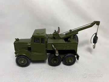 Dinky Toys 661 Recovery tractor