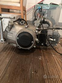 Motore YCF 125 con ciclistica