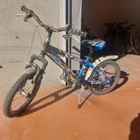 bicicletta per bambiniusata, con ruote da circa 1