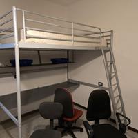 letto a castello con scrivania