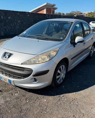Peugeot 207 1.4 cc diesel anno 2006