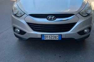suv hunday ix35. 4wd