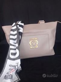Love Moschino borsa shopper rosa cipria e foulard