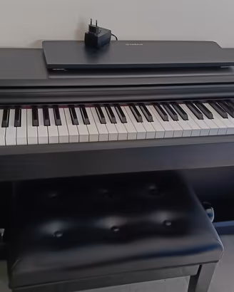 Pianoforte YAMAHA ARIUS  88 tasti pesati