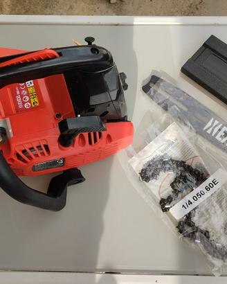 Motosega 25 cc, barra 25 cm