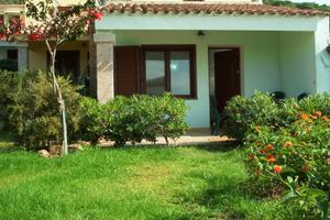 Bilocale con giardino, vista mare