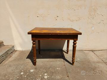 Tavolo legno rustico