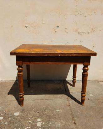 Tavolo legno rustico