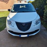 Lancia Y Momo design 