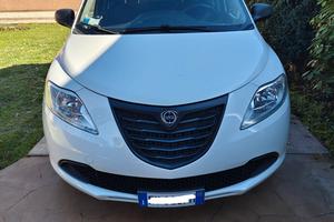 Lancia Y Momo design 