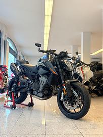KTM 890 DUKE FINANZIABILE AKRAPOVIC