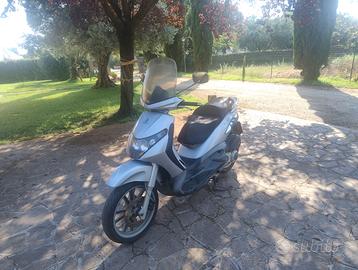 Piaggio Beverly 125
